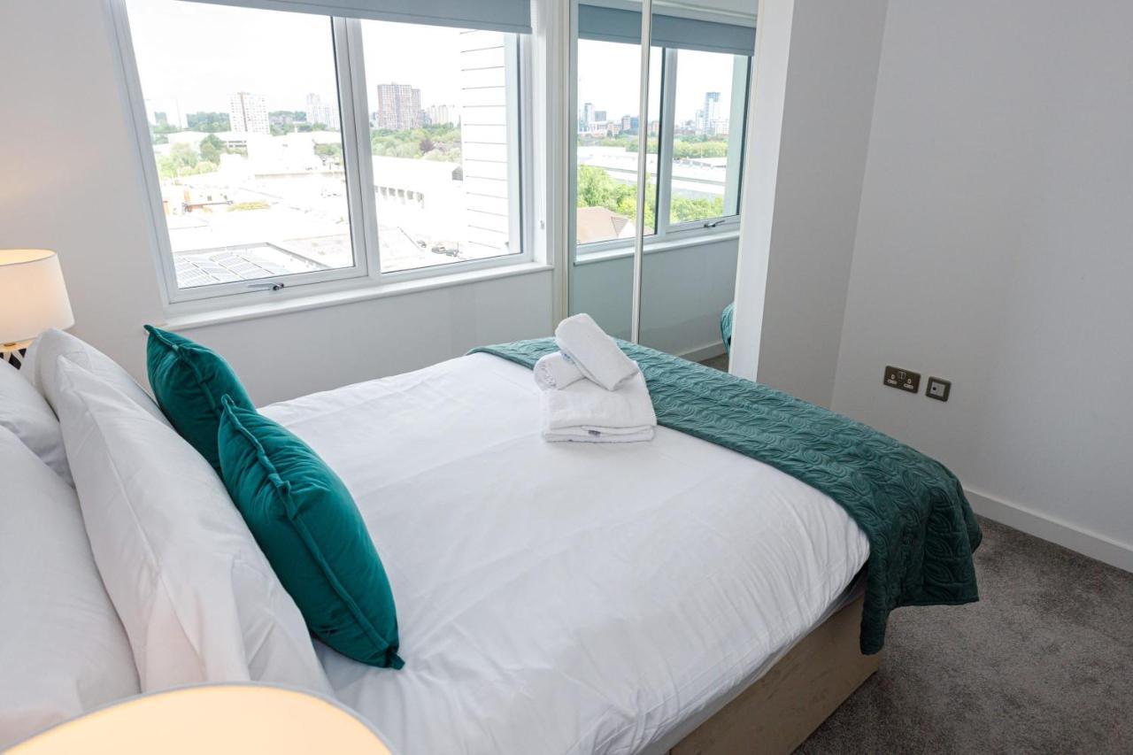 Contemporary 2 Bedroom Duplex In Salford Manchester Extérieur photo