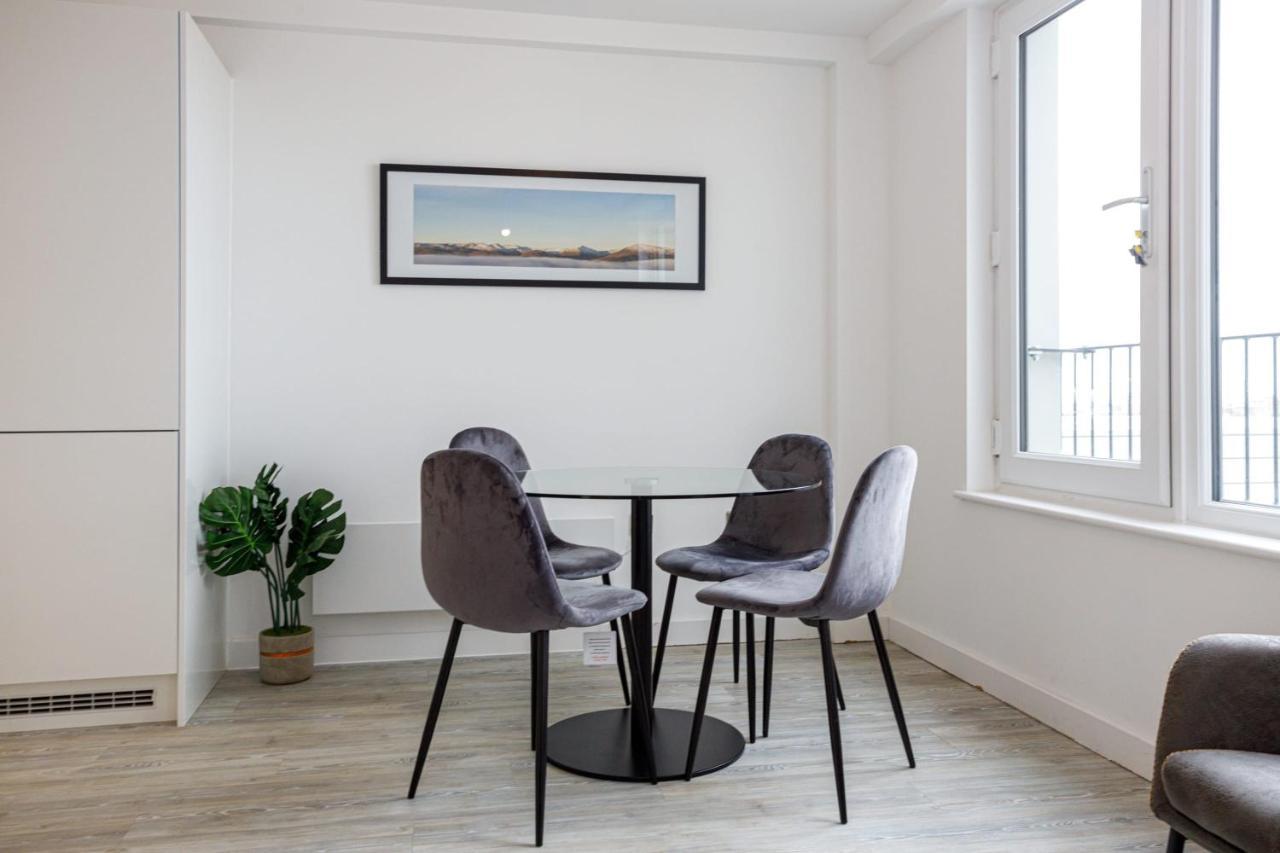 Contemporary 2 Bedroom Duplex In Salford Manchester Extérieur photo
