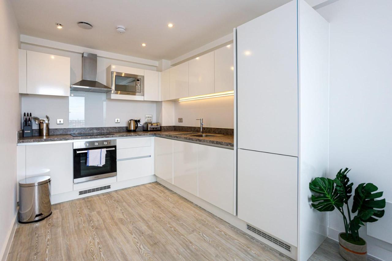 Contemporary 2 Bedroom Duplex In Salford Manchester Extérieur photo