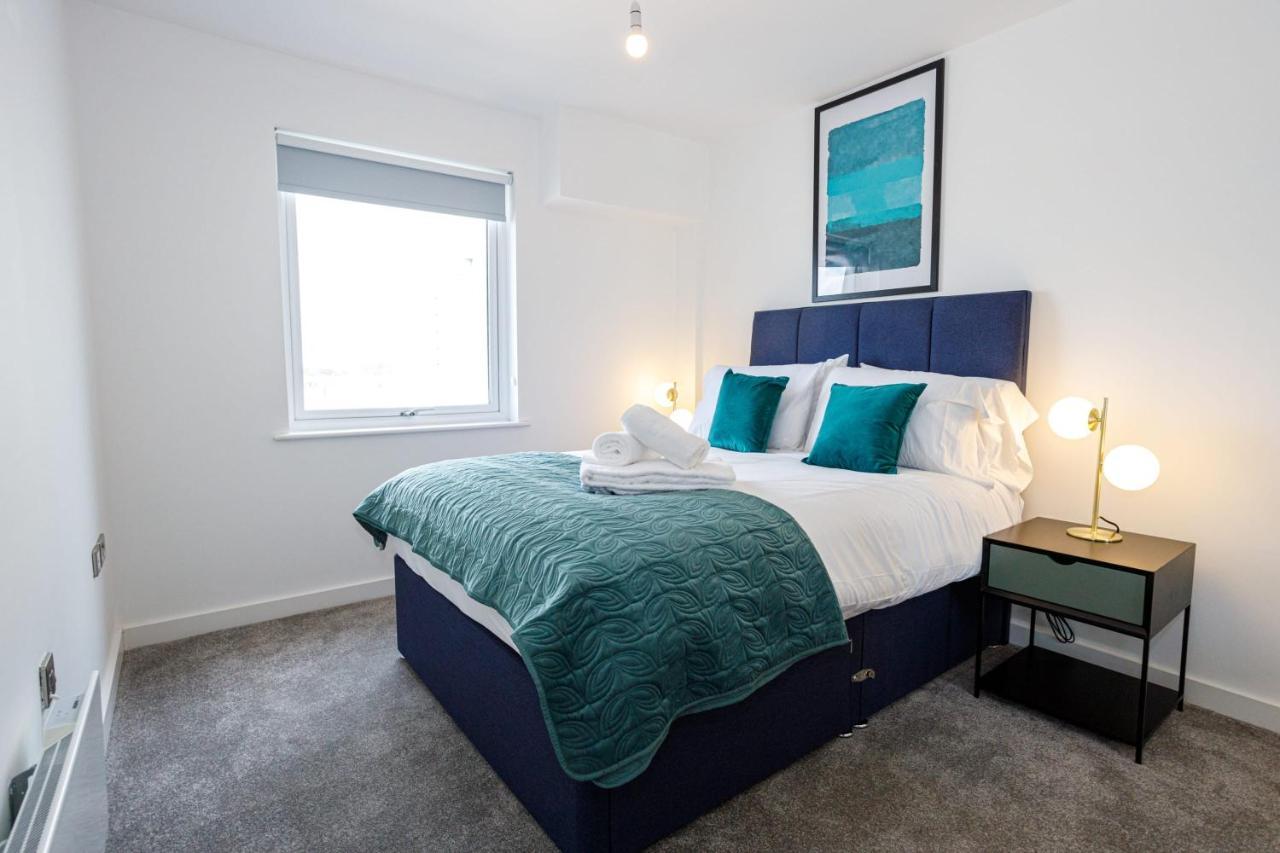 Contemporary 2 Bedroom Duplex In Salford Manchester Extérieur photo